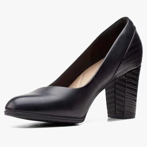Clark’s heels black size 7 1/2